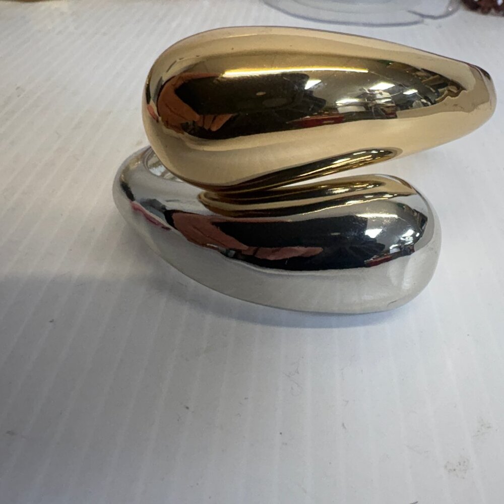 RLM Hinged Overlap Gold & Silver Bracelet - Picture 1 of 3